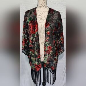 Hint of Mint Black W Red & Green Floral Kimono Cardigan W Fringe. Size XL. Boho.